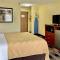 Quality Inn & Suites Wisconsin Dells Downtown - Waterparks Area - Wisconsin Dells