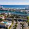 SOUTH BAY BY THE GULF- Private beach access, Community pool, Foosball - ديستين