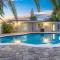 Renovated + 2MI from Beach + Heated Pool +Grill - Форт-Лодердейл