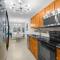 Renovated + 2MI from Beach + Heated Pool +Grill - Форт-Лодердейл