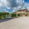 Villa Vernier with Private Pool and Jacuzzi - Kringa