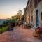 Villa Alice, panoramic stone farmhouse to sleep 10