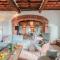 Villa Alice, panoramic stone farmhouse to sleep 10