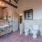 Villa Alice, panoramic stone farmhouse to sleep 10