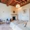 Villa Alice, panoramic stone farmhouse to sleep 10