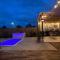 El Camper RV with pool.