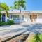Walk to Hollywood Beach Luxury 4BR Villa Walk to Hollywood Beach Luxury 4BR Villa