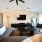 Modern Home with Hot Tub + Open Desert Views + Hammocks + Fire Pit + Game Room - Джошуа-Трі