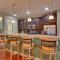 6 Mi to Rehoboth Beach Townhome with Pool Access! - شاطئ ريهوبوث