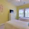 6 Mi to Rehoboth Beach Townhome with Pool Access!