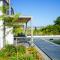 Sea breeze suites Maistro 4per with private pool