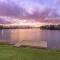 Escape to Clear Island - A Palmy Waterfront Oasis - Gold Coast