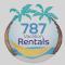 3 bd by airport El yunque Walk to the beach