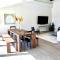 The Skyline: Where Comfort and Style Awaits You! - توسان