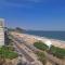 Incrivel cobertura frente mar com terraço