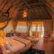 Lake Munyanyange Caves Lodge - Kasese