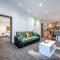*F4GH for your most relaxed & Cosy stay + Free Parking + Free Fast WiFi *