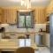 Chris and Stratos villa with private ecologic pool and kid's playground! - Murniész
