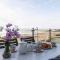 2 Bed Beach House in a fantastic sea front setting