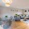 Fantastic 3-bed house with parking Fantastic 3-bed house with parking