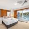 Broadwater Views Luxurious and Spacious Dream Home - Gold Coast