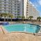 Mainsail 131 - Beachfront 2BR with Free Seasonal Beach Service - Destin