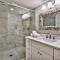 Destin Towers 81 - 8th Floor Luxury 2BR with Amazing Gulf Views - ديستين
