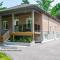 Charming 3BR Bungalow - Hot Tub - Port Hope