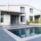 Sea breeze suites Mistral 4 per with private pool