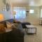 Neighborly view 2 bedroom with patio - 奥克兰