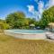 Mount Dora Home Private Pool, Spa and Tropical Bar! - Oakland Park