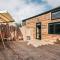 Idyllisches Tiny House mit Sauna - 勒鲍