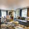 Peaceful Renton Retreat with Hot Tub Access!