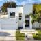 Lake Home: Relax and Unwind in Mission Hidden Gem - ميشن