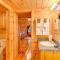 Hendersonville Creekside Cabin Near DuPont Forest
