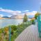 Huge Lakefront Delight (5-bedroom) - Квінстаун