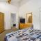 Cedarbrook Deluxe Two Bedroom Suite with outdoor heated pool 20910