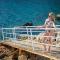 BEACHFRONT SARI VILLA WİTH PRIVATE SWIMMING POOL