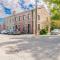 Newly Renovated Downtown Apartment in the Historic District, Quiet Street! - Mobile