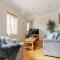 Smart 2 Bedroom Apartment in Newbury - Newbury