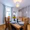 NEW! Spacious 2-bed home in Chester by 53 Degrees Property, Ideal for Long Stays, Great location - Sleeps 6 - Chester