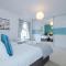 NEW! Spacious 2-bed home in Chester by 53 Degrees Property, Ideal for Long Stays, Great location - Sleeps 6 - Chester