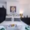 NEW! Spacious 2-bed home in Chester by 53 Degrees Property, Ideal for Long Stays, Great location - Sleeps 6 - Chester