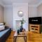NEW! Spacious 2-bed home in Chester by 53 Degrees Property, Ideal for Long Stays, Great location - Sleeps 6 - Chester