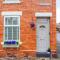 NEW! Spacious 2-bed home in Chester by 53 Degrees Property, Ideal for Long Stays, Great location - Sleeps 6 - Chester