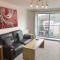 Travaal.©om - 2 Bed Serviced Apartment Farnborough - Farnborough