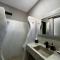 Sonia`s luxury apartment with jacuzzi