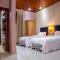 HOTEL MICKEL