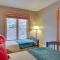 Ski-InandSki-Out with Sauna in Jay Ski Peak Resort!