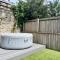 The Coach House - with hot tub